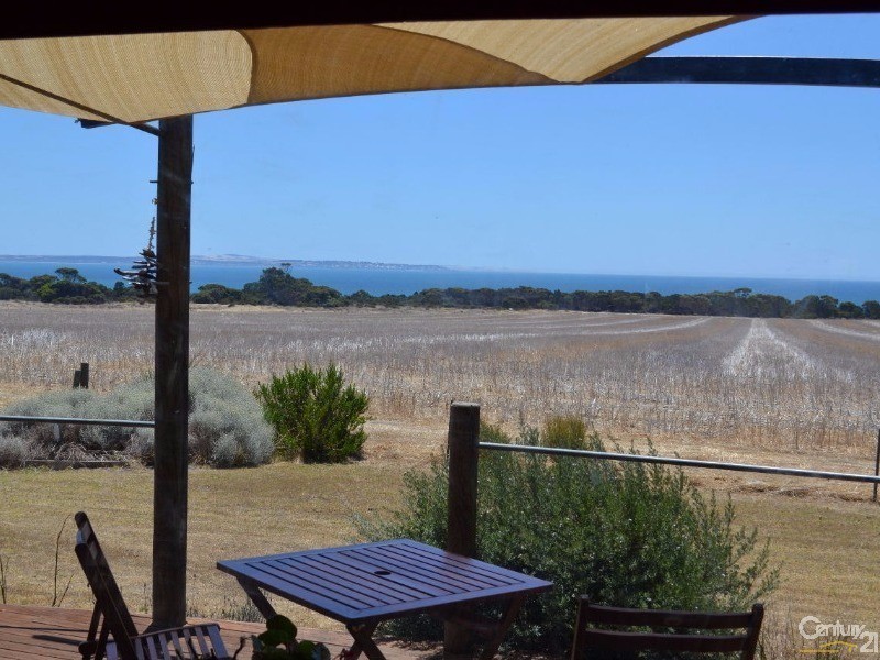 750 Min Oil Road, Nepean Bay SA 5223