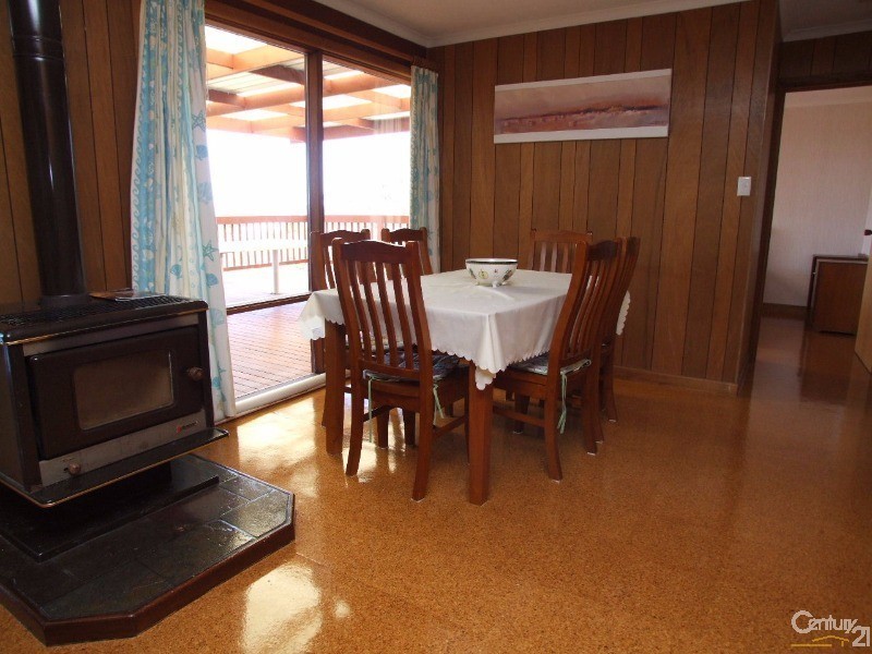 27 Bayview Road, American River SA 5221