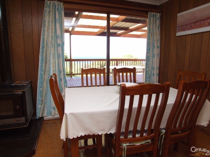 27 Bayview Road, American River SA 5221