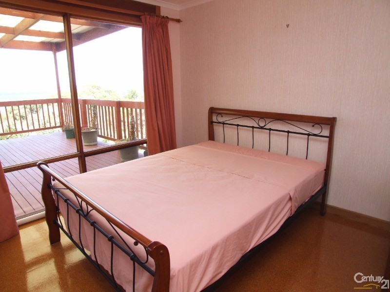 27 Bayview Road, American River SA 5221