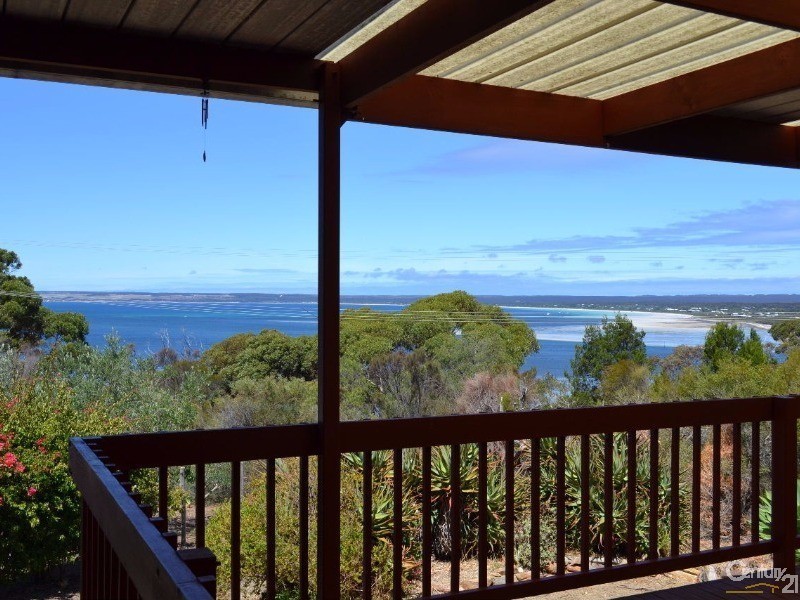 27 Bayview Road, American River SA 5221