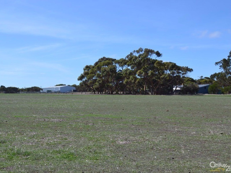 216 West Road, Birchmore SA 5223