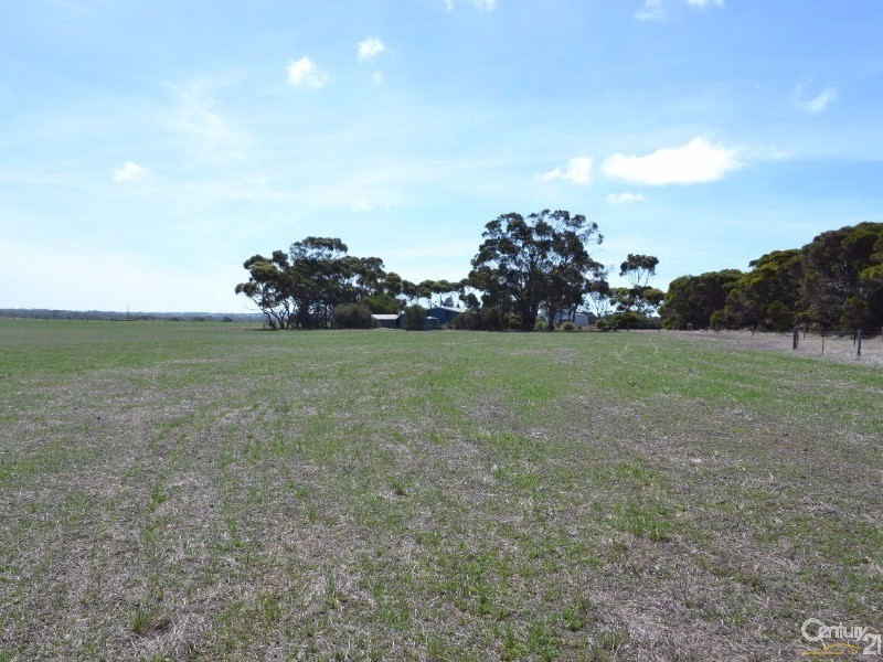 216 West Road, Birchmore SA 5223