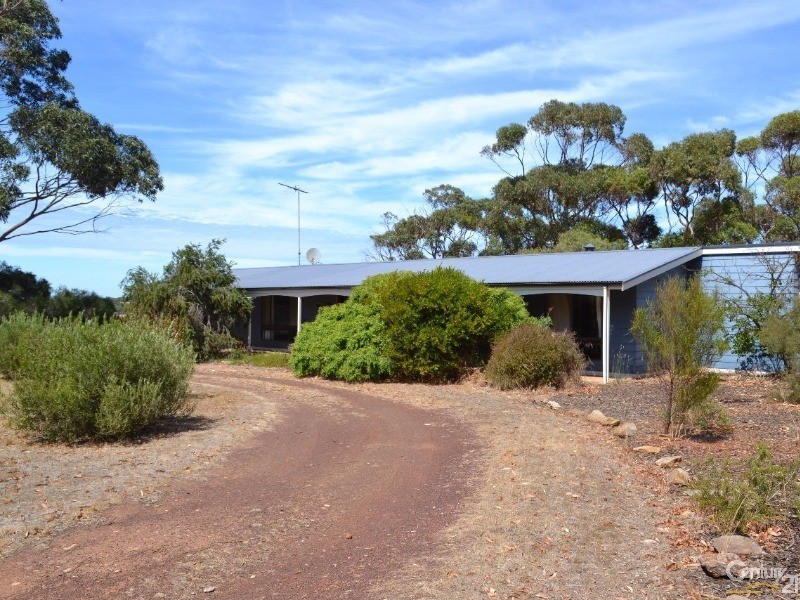 216 West Road, Birchmore SA 5223