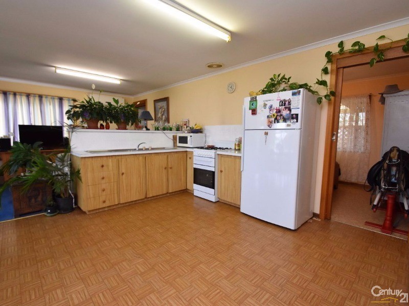 6 Hawthorn Avenue, Emu Bay SA 5223