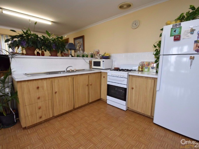 6 Hawthorn Avenue, Emu Bay SA 5223