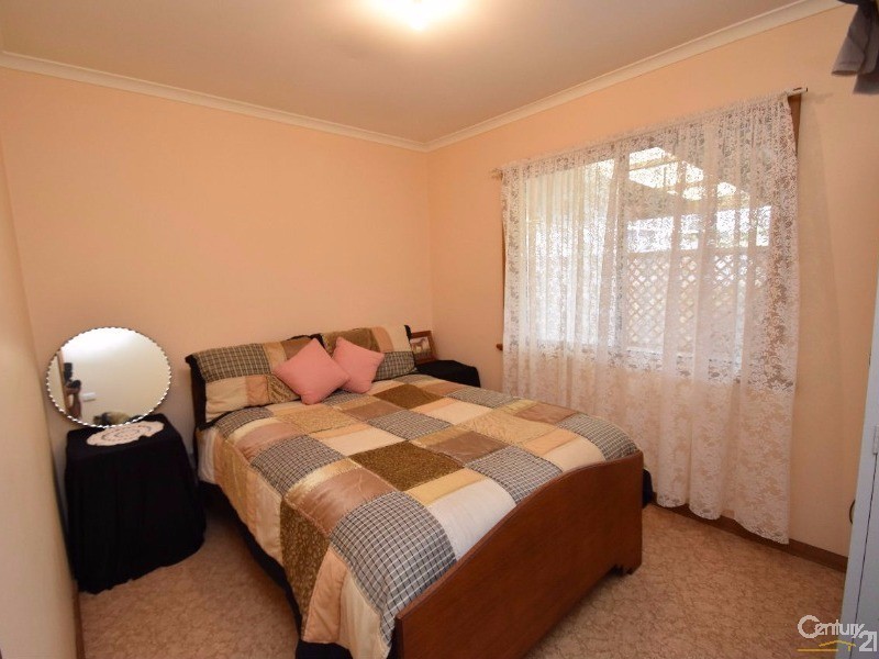 6 Hawthorn Avenue, Emu Bay SA 5223