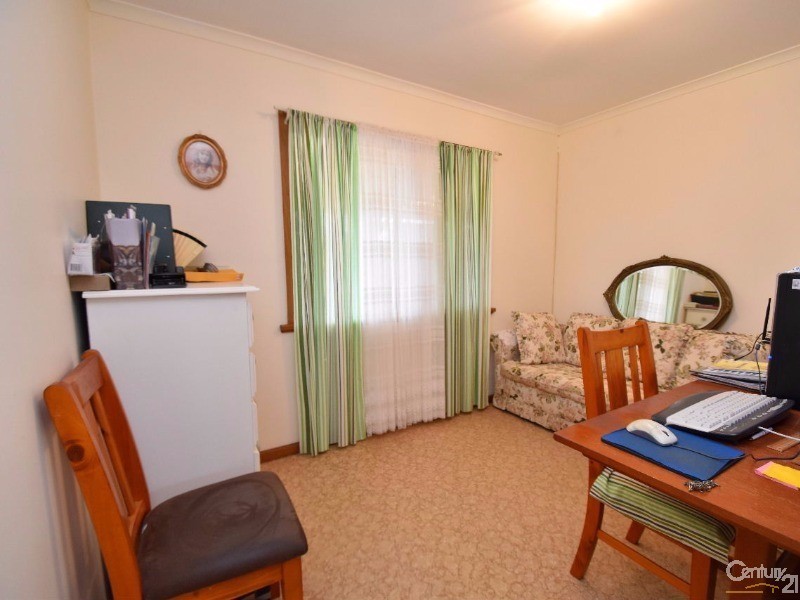 6 Hawthorn Avenue, Emu Bay SA 5223