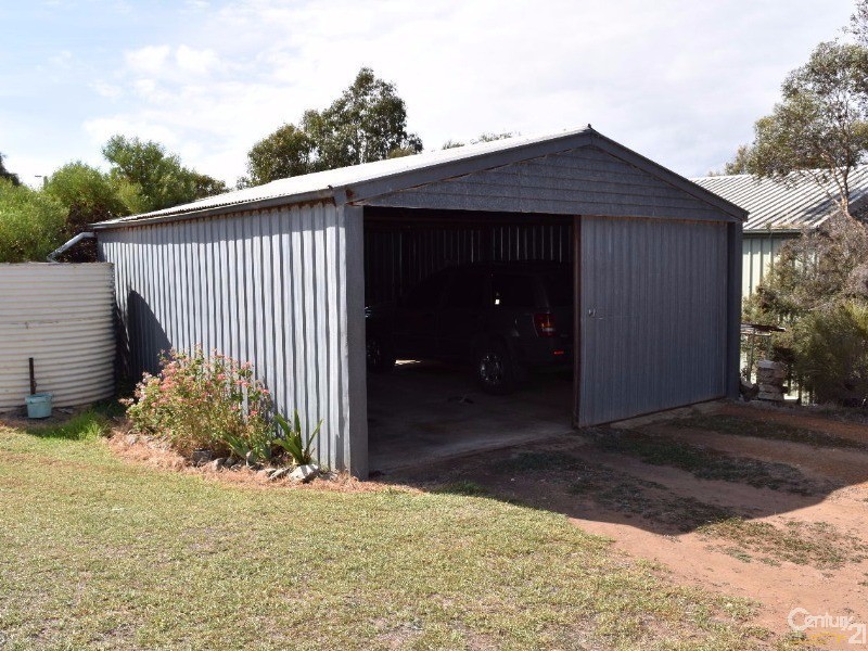 6 Hawthorn Avenue, Emu Bay SA 5223