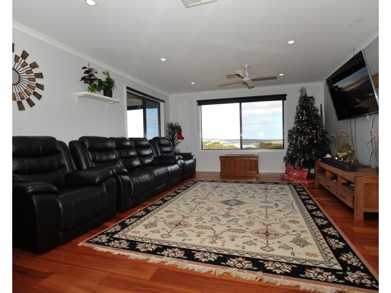 138 Bates Road, Emu Bay SA 5223