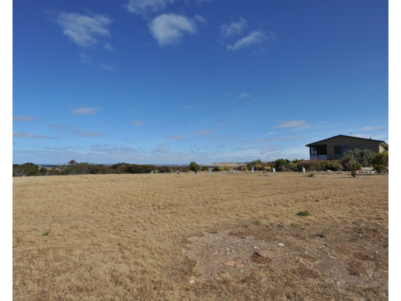 138 Bates Road, Emu Bay SA 5223