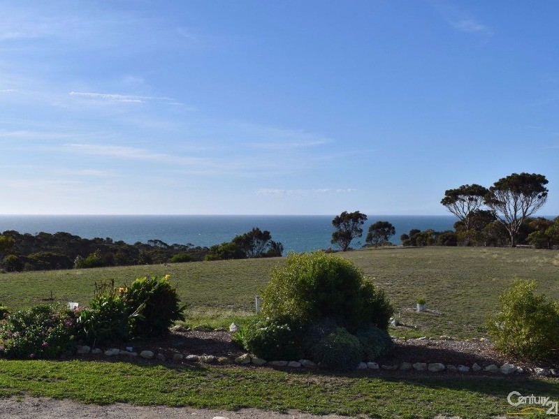 138 Bates Road, Emu Bay SA 5223