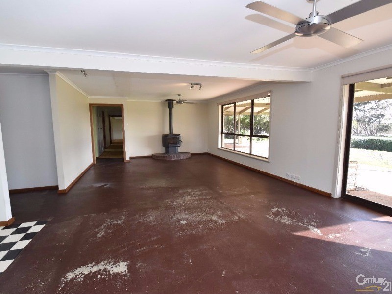 264 DOUG ROAD, Dudley East SA 5222