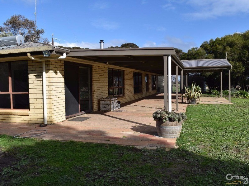 264 DOUG ROAD, Dudley East SA 5222