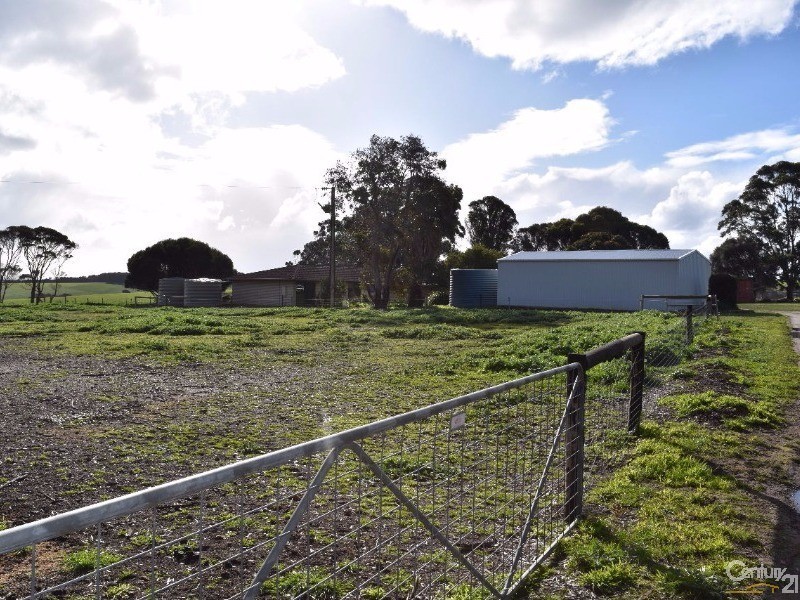 264 DOUG ROAD, Dudley East SA 5222