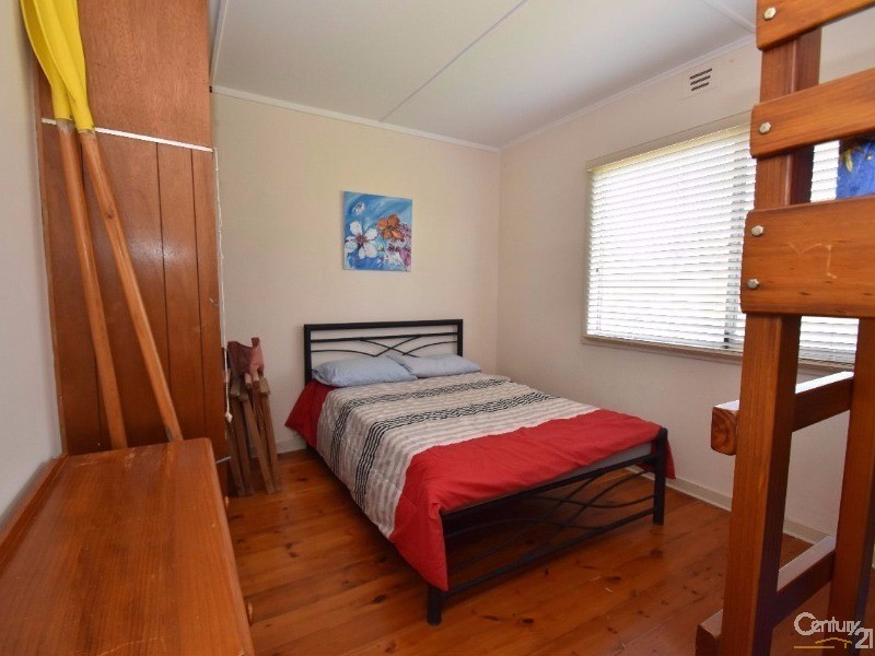 31 Pennington Road, Island Beach SA 5222