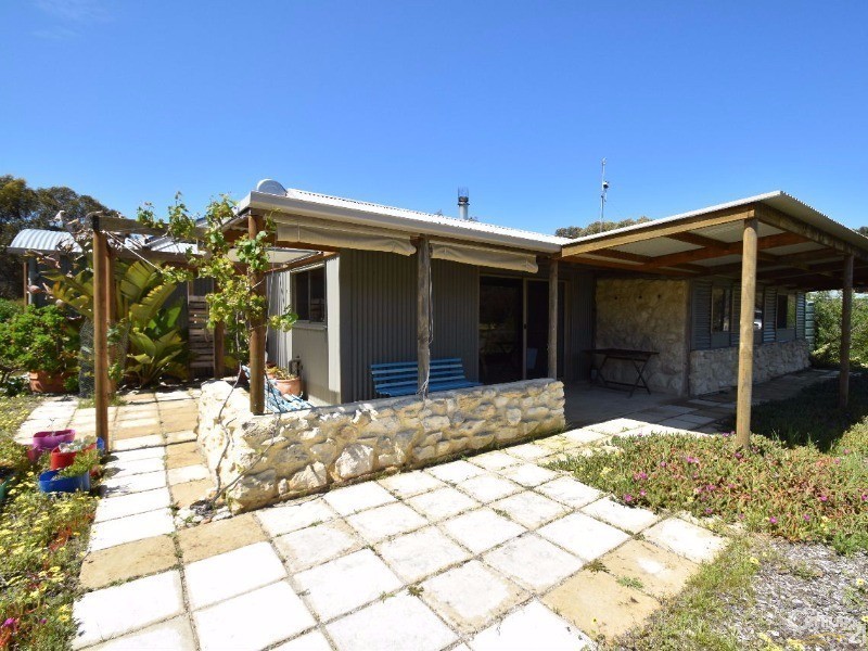 125 Shag Rock Track, Haines SA 5223