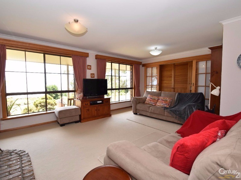 23 Warrawee Terrace, Penneshaw SA 5222