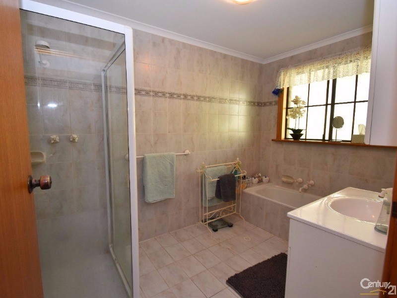 23 Warrawee Terrace, Penneshaw SA 5222