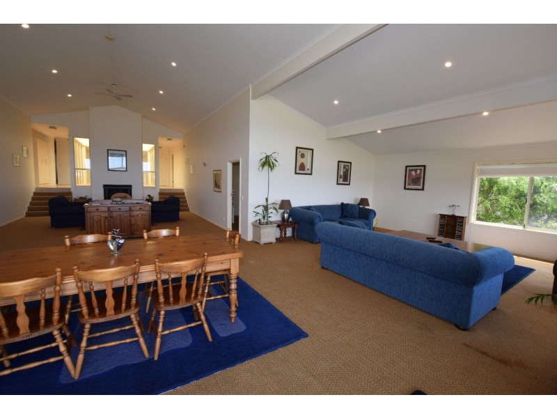 39 Hamilton Drive, Emu Bay SA 5223