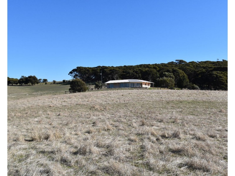 137 Bates Road, Emu Bay SA 5223
