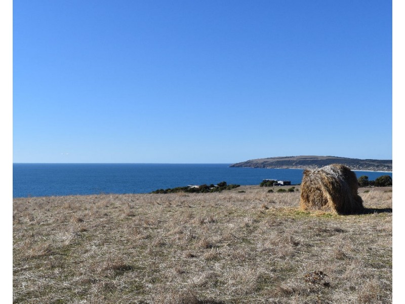 137 Bates Road, Emu Bay SA 5223