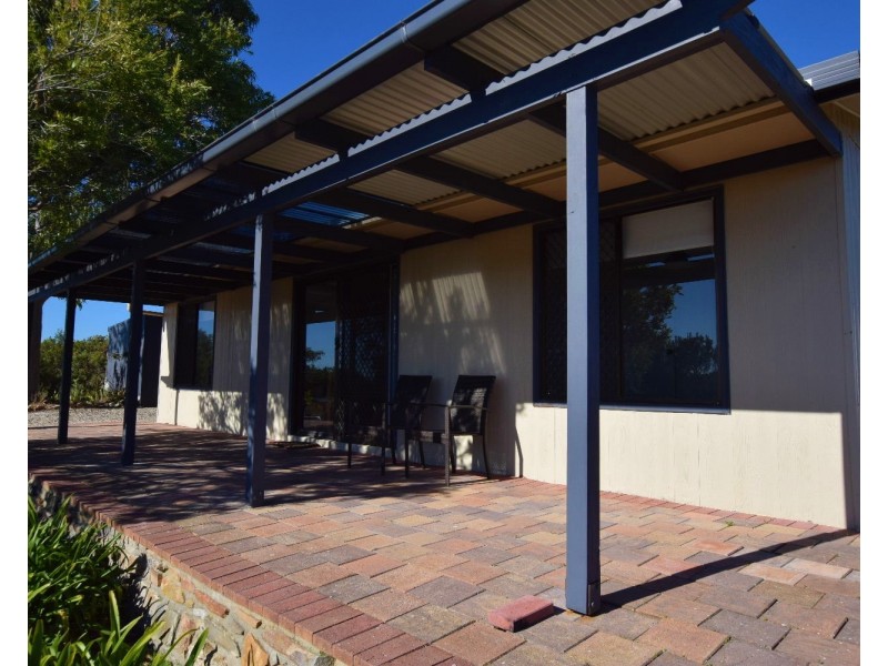 11 Coral Crescent, Island Beach SA 5222