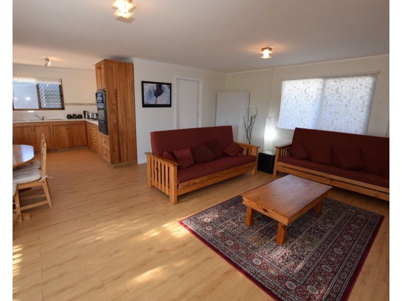 11 Coral Crescent, Island Beach SA 5222