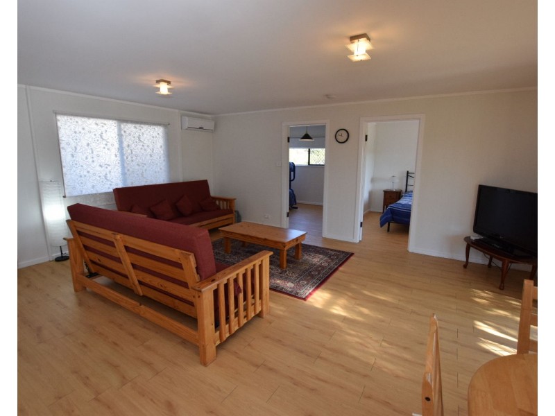 11 Coral Crescent, Island Beach SA 5222