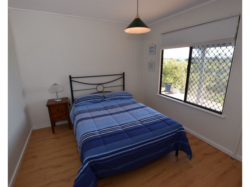 11 Coral Crescent, Island Beach SA 5222