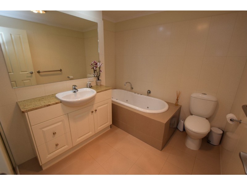 Penthouse Apartment No 304 Kingscote Terrace, Kingscote SA 5223