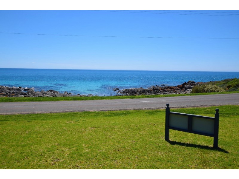 19 Howard Drive, Penneshaw SA 5222