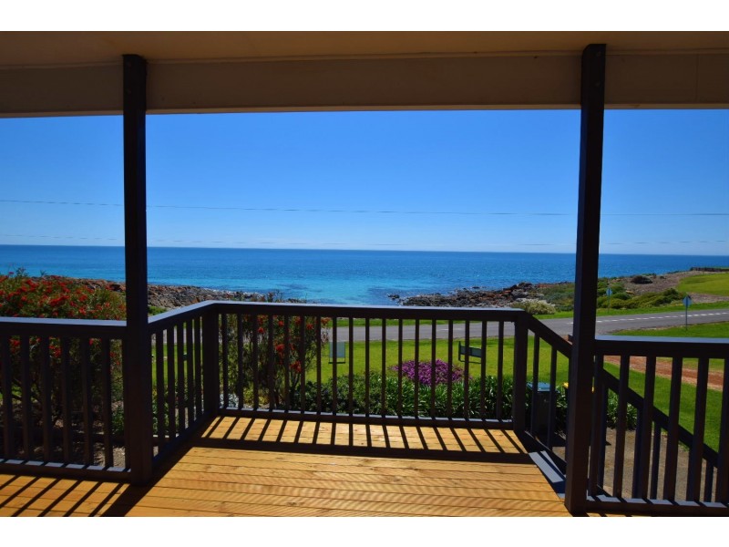 19 Howard Drive, Penneshaw SA 5222