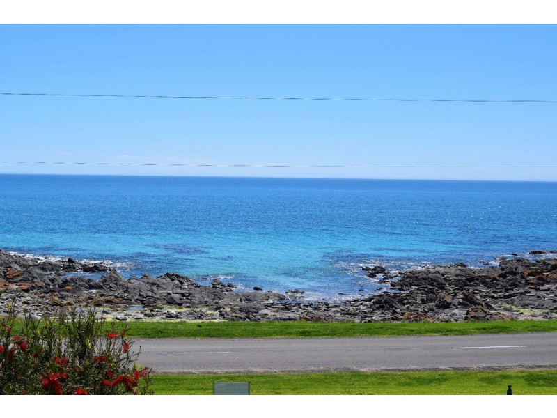 19 Howard Drive, Penneshaw SA 5222