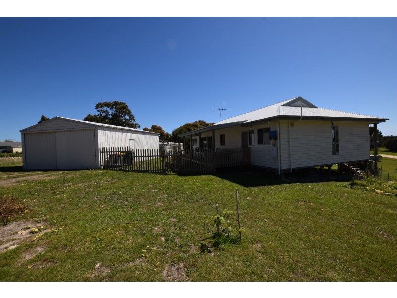 27 Riverside Drive, Baudin Beach SA 5222