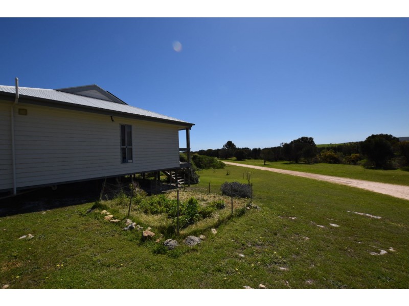 27 Riverside Drive, Baudin Beach SA 5222