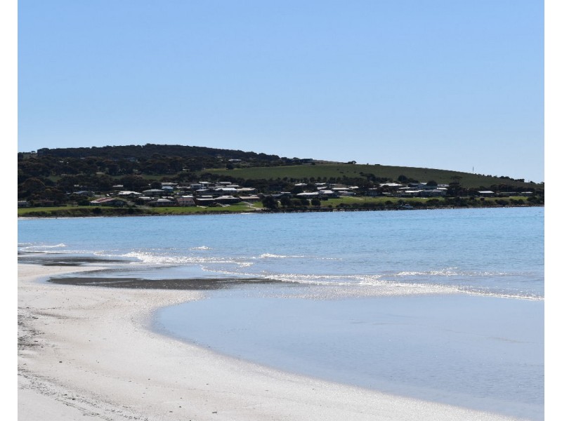 25-27 Hamilton Drive, Emu Bay SA 5223