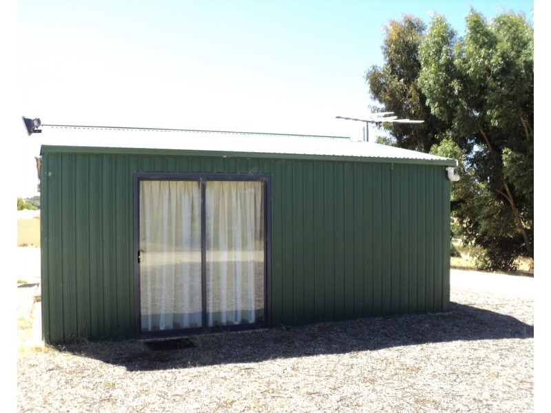 304 Old Salt Lake Road, Haines SA 5223