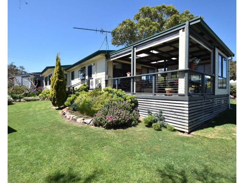 9 Willoughby road, Penneshaw SA 5222