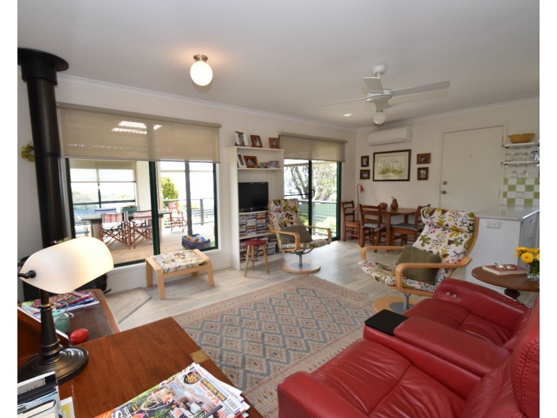 9 Willoughby road, Penneshaw SA 5222