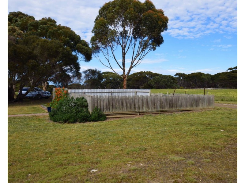 142  Rhynne road, Bay Of Shoals SA 5223