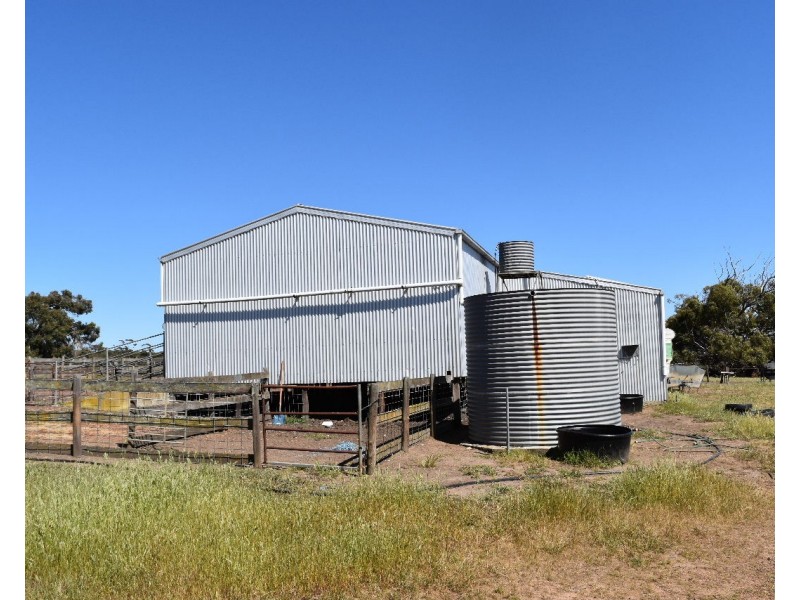 285 Barker Road, Middle River SA 5223