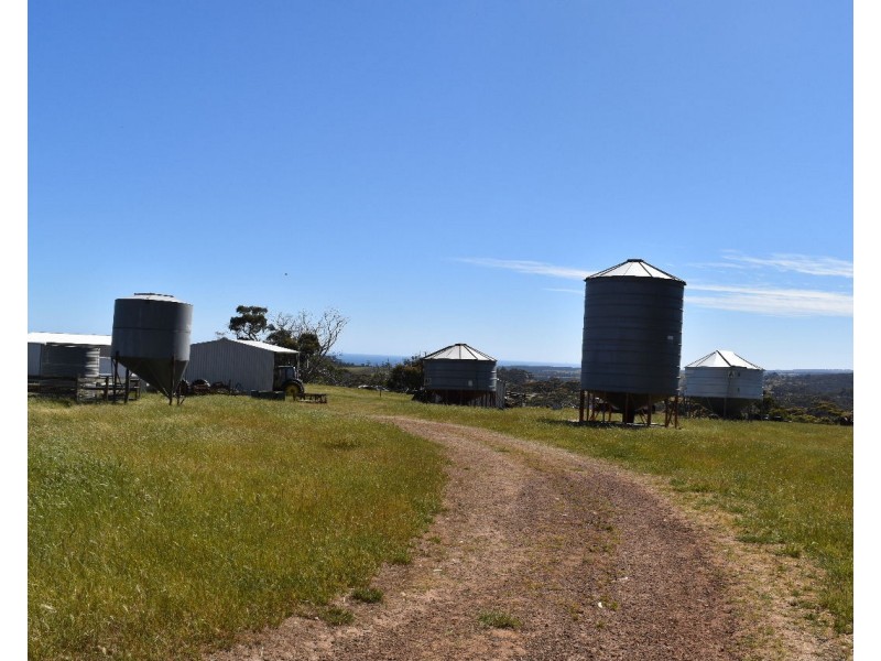 285 Barker Road, Middle River SA 5223