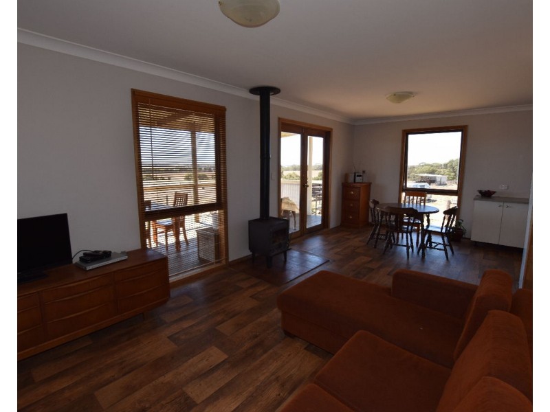 152 Jenkins road, Kohinoor SA 5223