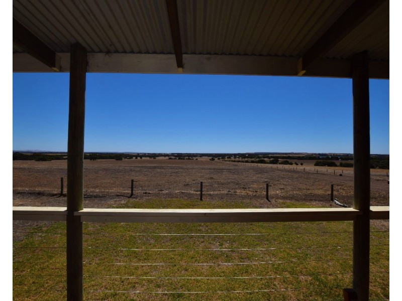 152 Jenkins road, Kohinoor SA 5223