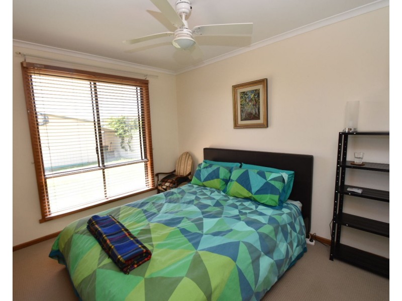 16 Flinders Avenue, Kingscote SA 5223