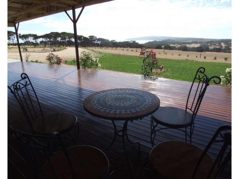 65 Porter Road, Emu Bay SA 5223