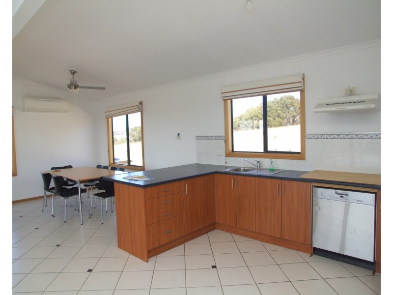 65 Porter Road, Emu Bay SA 5223