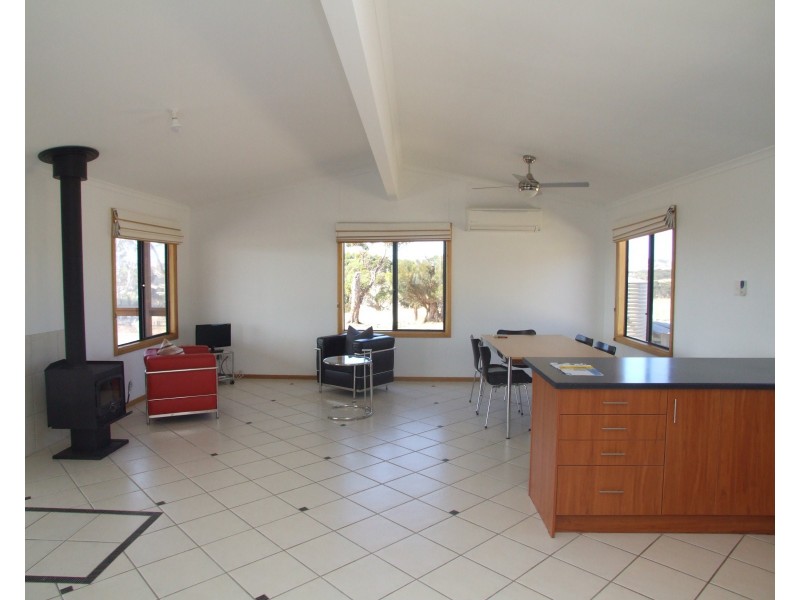 65 Porter Road, Emu Bay SA 5223