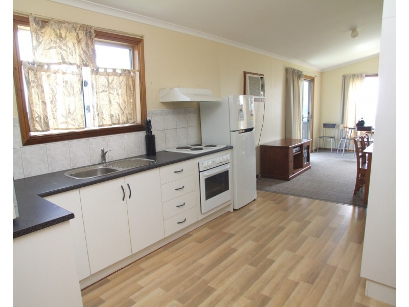 13 Warrawee Tce, Penneshaw SA 5222